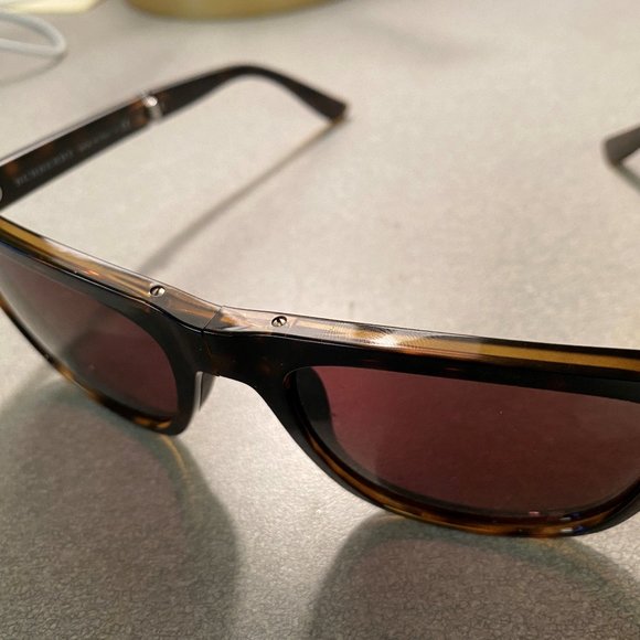 burberry folding sunglasses
